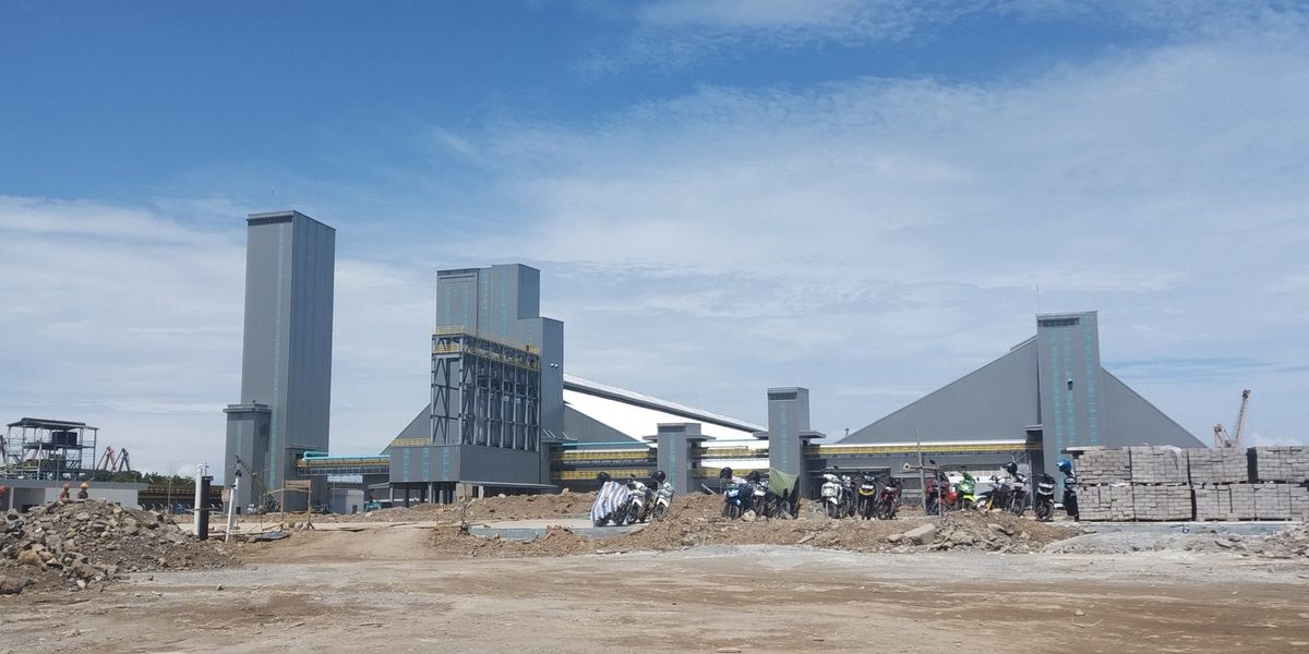 Pemasangan scaffolding tanki industri — PT. Total Persada