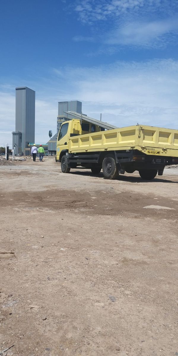Scaffolding tanki dari sisi lain area proyek — PT. Total Persada